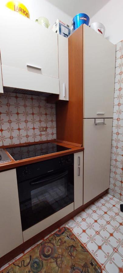 LatteAmpio Monolocale Con Terrazzo - A 2 Passi Dal Mareアパートメント エクステリア 写真